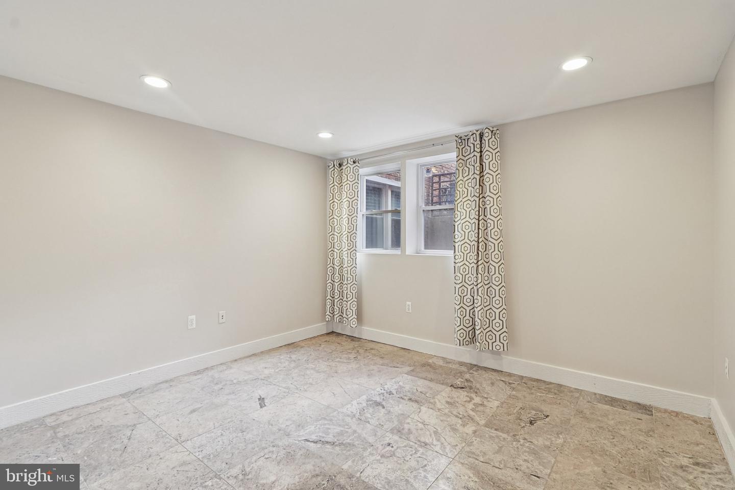 1409 G ST NE #2, WASHINGTON, District Of Columbia 20002, 3 Bedrooms Bedrooms, ,2 BathroomsBathrooms,Residential,For sale,1409 G ST NE #2,DCDC2213834 MLS # DCDC2213834 1409 G ST NE #2, WASHINGTON, District Of Columbia 20002, 3 Bedrooms Bedrooms, ,2 BathroomsBathrooms,Residential,For sale,1409 G ST NE #2,DCDC2213834 MLS # DCDC2213834