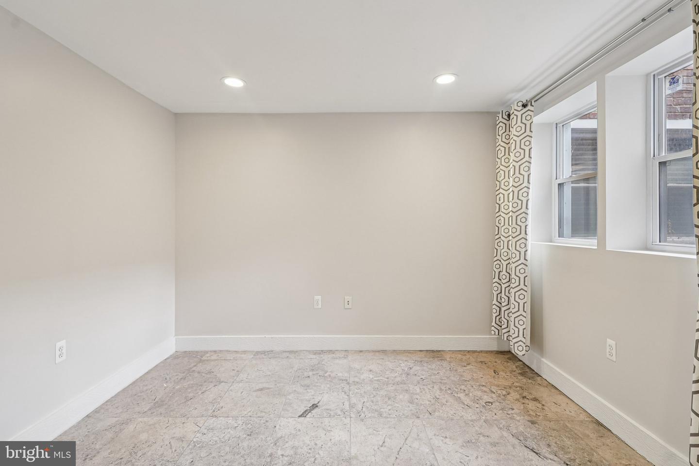 1409 G ST NE #2, WASHINGTON, District Of Columbia 20002, 3 Bedrooms Bedrooms, ,2 BathroomsBathrooms,Residential,For sale,1409 G ST NE #2,DCDC2213834 MLS # DCDC2213834 1409 G ST NE #2, WASHINGTON, District Of Columbia 20002, 3 Bedrooms Bedrooms, ,2 BathroomsBathrooms,Residential,For sale,1409 G ST NE #2,DCDC2213834 MLS # DCDC2213834