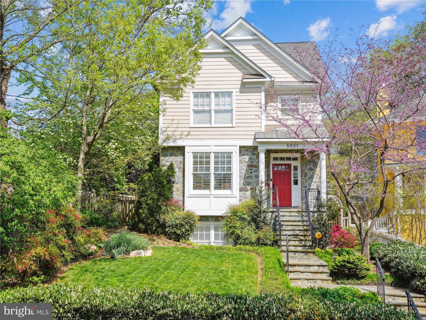 5601 BROAD BRANCH RD NW, WASHINGTON, District Of Columbia 20015, 5 Bedrooms Bedrooms, ,4 BathroomsBathrooms,Residential,For sale,5601 BROAD BRANCH RD NW,DCDC2225100 MLS # DCDC2225100