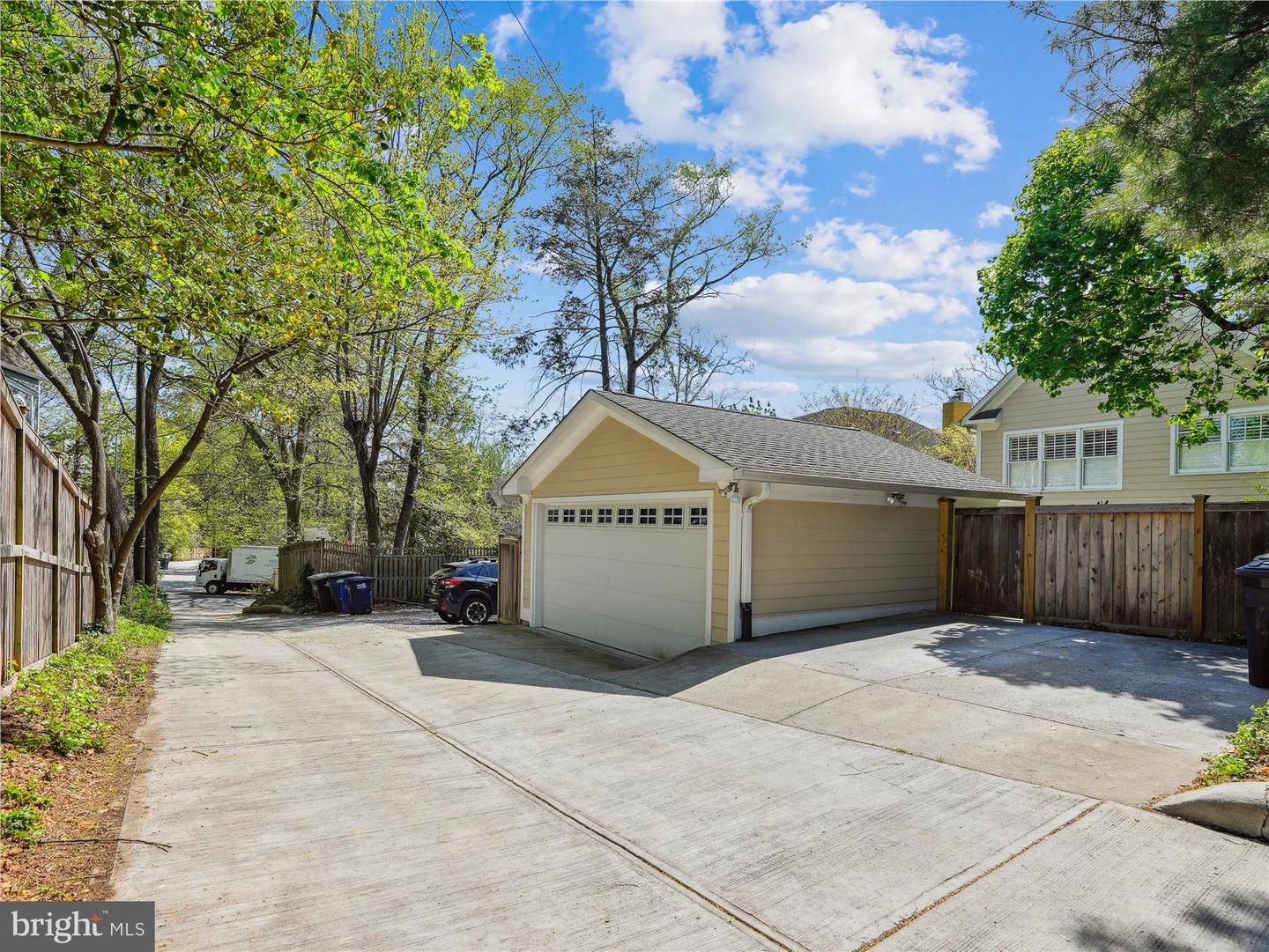 5601 BROAD BRANCH RD NW, WASHINGTON, District Of Columbia 20015, 5 Bedrooms Bedrooms, ,4 BathroomsBathrooms,Residential,For sale,5601 BROAD BRANCH RD NW,DCDC2225100 MLS # DCDC2225100