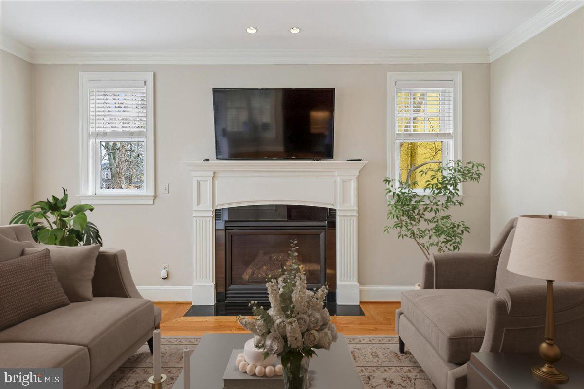 5601 BROAD BRANCH RD NW, WASHINGTON, District Of Columbia 20015, 5 Bedrooms Bedrooms, ,4 BathroomsBathrooms,Residential,For sale,5601 BROAD BRANCH RD NW,DCDC2225100 MLS # DCDC2225100