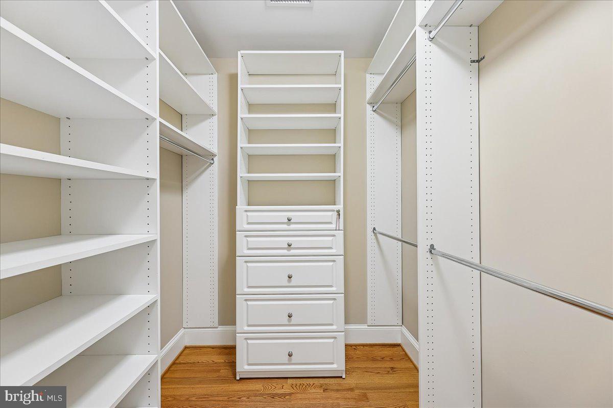 5601 BROAD BRANCH RD NW, WASHINGTON, District Of Columbia 20015, 5 Bedrooms Bedrooms, ,4 BathroomsBathrooms,Residential,For sale,5601 BROAD BRANCH RD NW,DCDC2225100 MLS # DCDC2225100