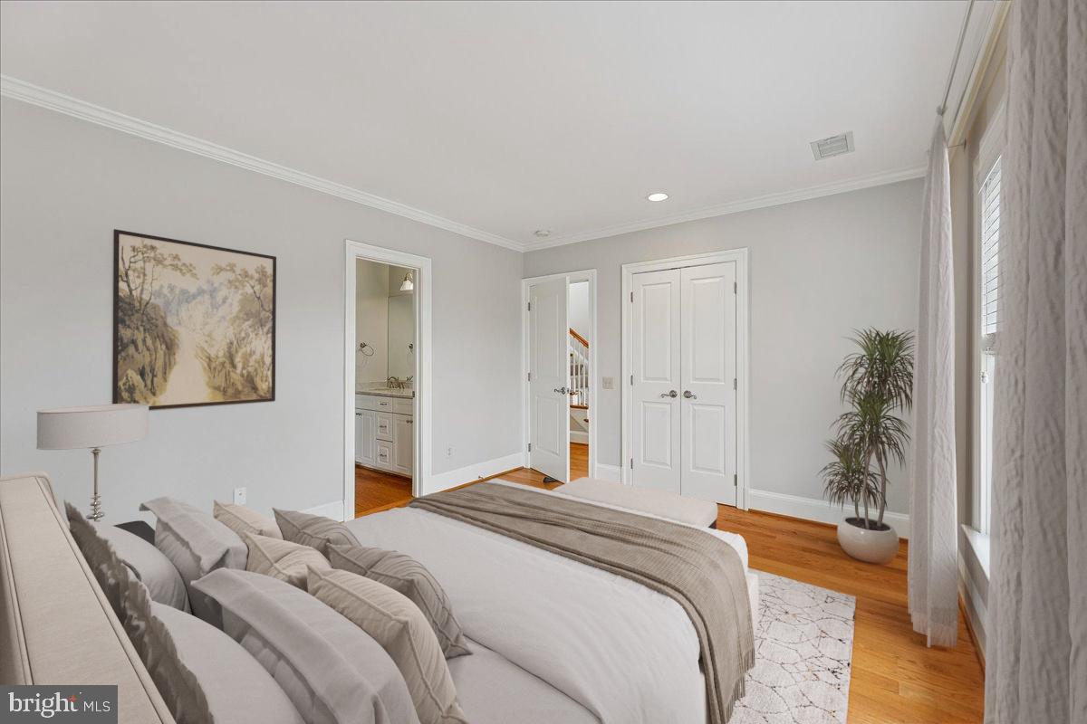 5601 BROAD BRANCH RD NW, WASHINGTON, District Of Columbia 20015, 5 Bedrooms Bedrooms, ,4 BathroomsBathrooms,Residential,For sale,5601 BROAD BRANCH RD NW,DCDC2225100 MLS # DCDC2225100