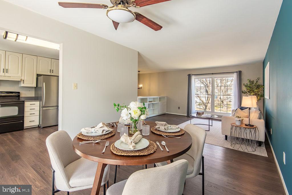 811 FALL PL, HERNDON, Virginia 20170, 5 Bedrooms Bedrooms, 8 Rooms Rooms,2 BathroomsBathrooms,Residential,For sale,811 FALL PL,VAFX2276098 MLS # VAFX2276098