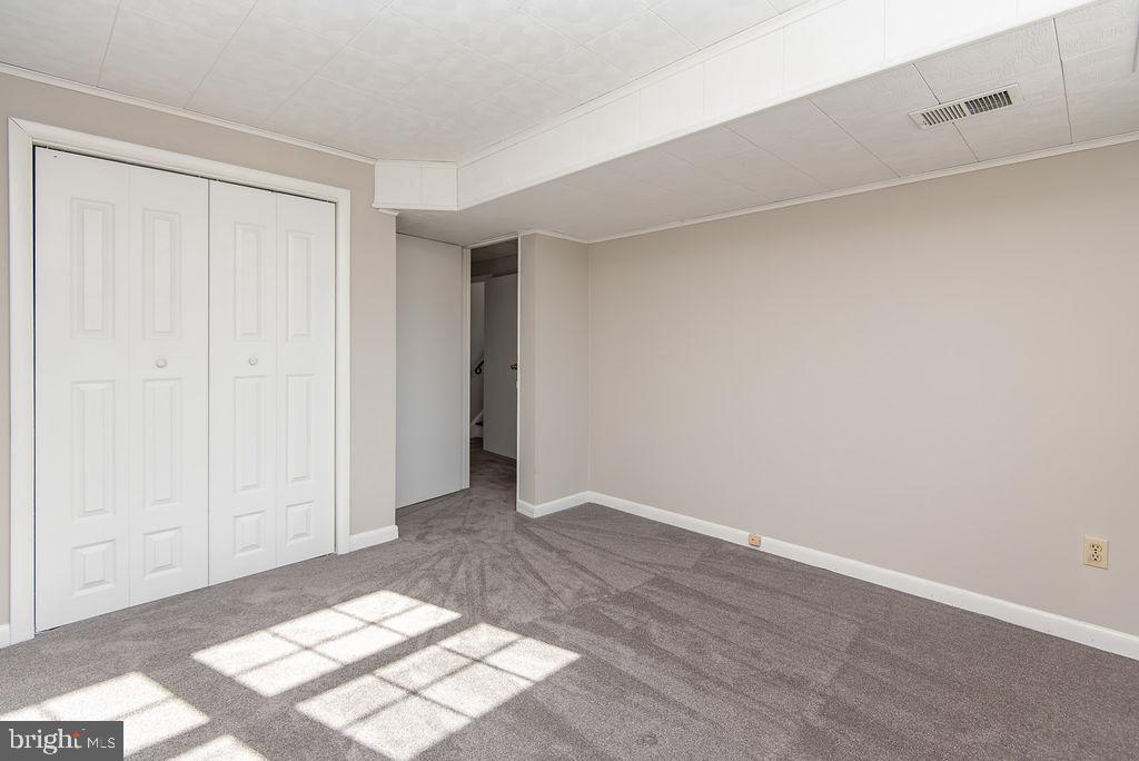 811 FALL PL, HERNDON, Virginia 20170, 5 Bedrooms Bedrooms, 8 Rooms Rooms,2 BathroomsBathrooms,Residential,For sale,811 FALL PL,VAFX2276098 MLS # VAFX2276098