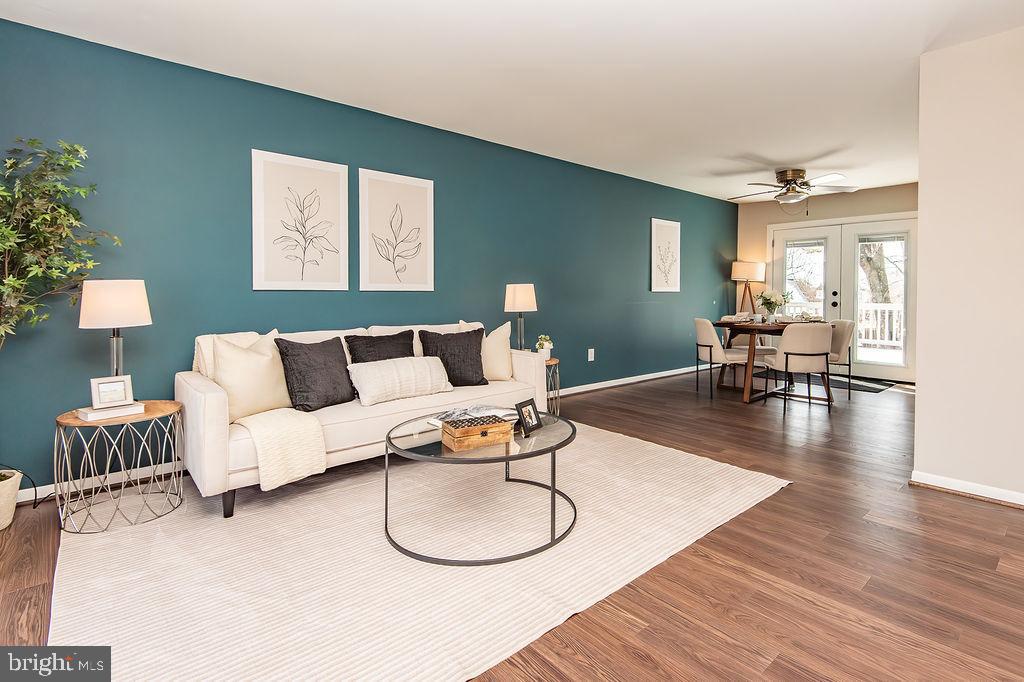 811 FALL PL, HERNDON, Virginia 20170, 5 Bedrooms Bedrooms, 8 Rooms Rooms,2 BathroomsBathrooms,Residential,For sale,811 FALL PL,VAFX2276098 MLS # VAFX2276098