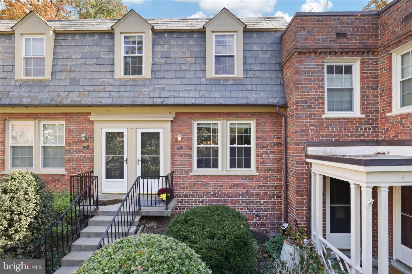 1401 S BARTON ST #231, ARLINGTON, Virginia 22204, 1 Bedroom Bedrooms, ,1 BathroomBathrooms,Residential,For sale,1401 S BARTON ST #231,VAAR2065656 MLS # VAAR2065656