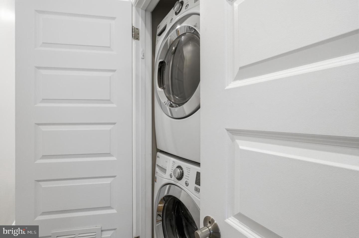 1004 11TH ST NE, WASHINGTON, District Of Columbia 20002, 4 Bedrooms Bedrooms, ,3 BathroomsBathrooms,Residential,For sale,1004 11TH ST NE,DCDC2230472 MLS # DCDC2230472