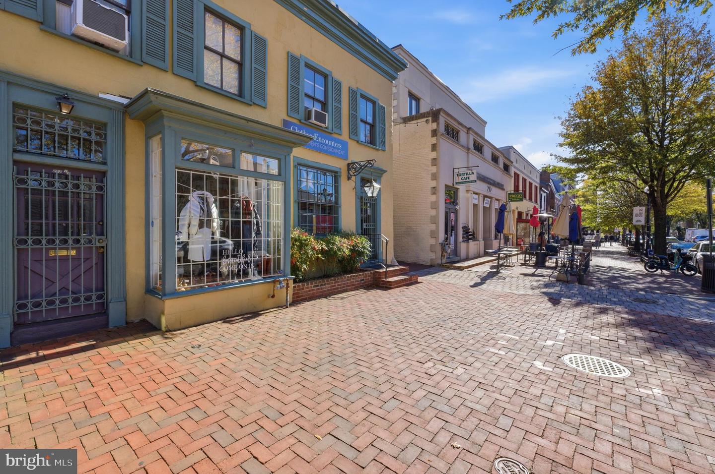 1004 11TH ST NE, WASHINGTON, District Of Columbia 20002, 4 Bedrooms Bedrooms, ,3 BathroomsBathrooms,Residential,For sale,1004 11TH ST NE,DCDC2230472 MLS # DCDC2230472