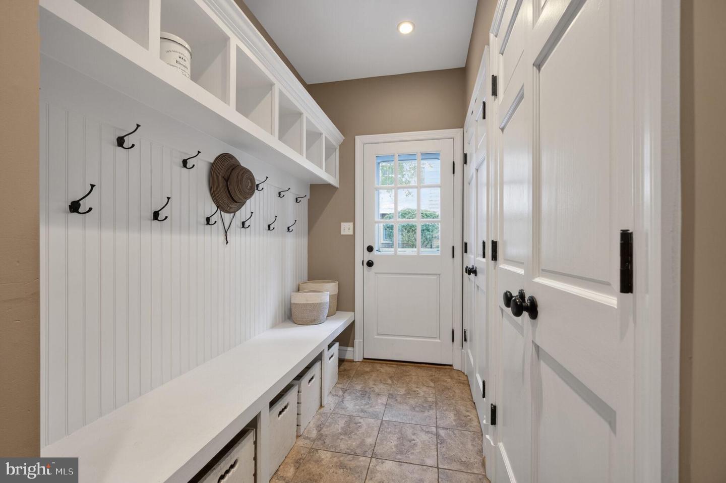 5934 16TH ST N, ARLINGTON, Virginia 22205, 6 Bedrooms Bedrooms, ,4 BathroomsBathrooms,Residential,For sale,5934 16TH ST N,VAAR2065964 MLS # VAAR2065964