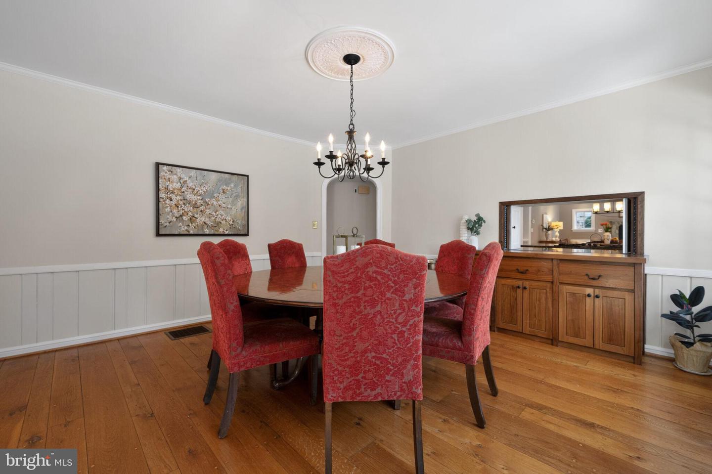 5934 16TH ST N, ARLINGTON, Virginia 22205, 6 Bedrooms Bedrooms, ,4 BathroomsBathrooms,Residential,For sale,5934 16TH ST N,VAAR2065964 MLS # VAAR2065964