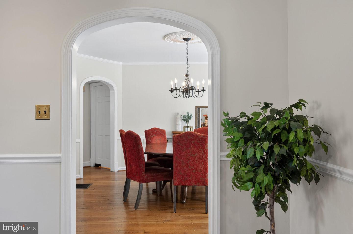 5934 16TH ST N, ARLINGTON, Virginia 22205, 6 Bedrooms Bedrooms, ,4 BathroomsBathrooms,Residential,For sale,5934 16TH ST N,VAAR2065964 MLS # VAAR2065964