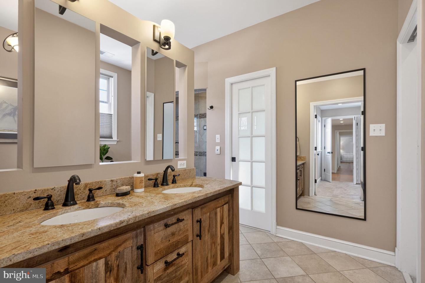 5934 16TH ST N, ARLINGTON, Virginia 22205, 6 Bedrooms Bedrooms, ,4 BathroomsBathrooms,Residential,For sale,5934 16TH ST N,VAAR2065964 MLS # VAAR2065964