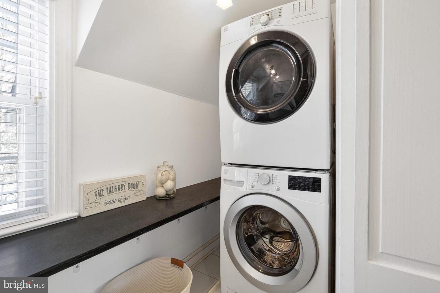 5934 16TH ST N, ARLINGTON, Virginia 22205, 6 Bedrooms Bedrooms, ,4 BathroomsBathrooms,Residential,For sale,5934 16TH ST N,VAAR2065964 MLS # VAAR2065964