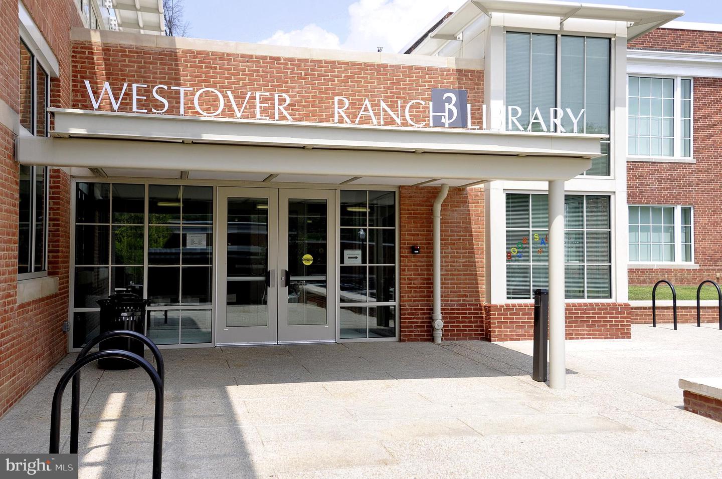 5934 16TH ST N, ARLINGTON, Virginia 22205, 6 Bedrooms Bedrooms, ,4 BathroomsBathrooms,Residential,For sale,5934 16TH ST N,VAAR2065964 MLS # VAAR2065964