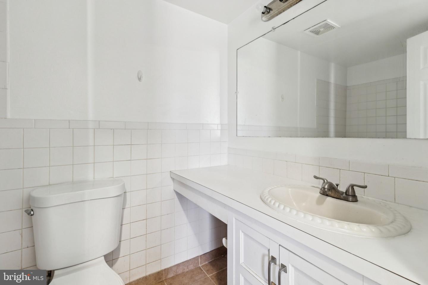 12705 DARA DR #202, WOODBRIDGE, Virginia 22192, 2 Bedrooms Bedrooms, ,1 BathroomBathrooms,Residential,For sale,12705 DARA DR #202,VAPW2108862 MLS # VAPW2108862