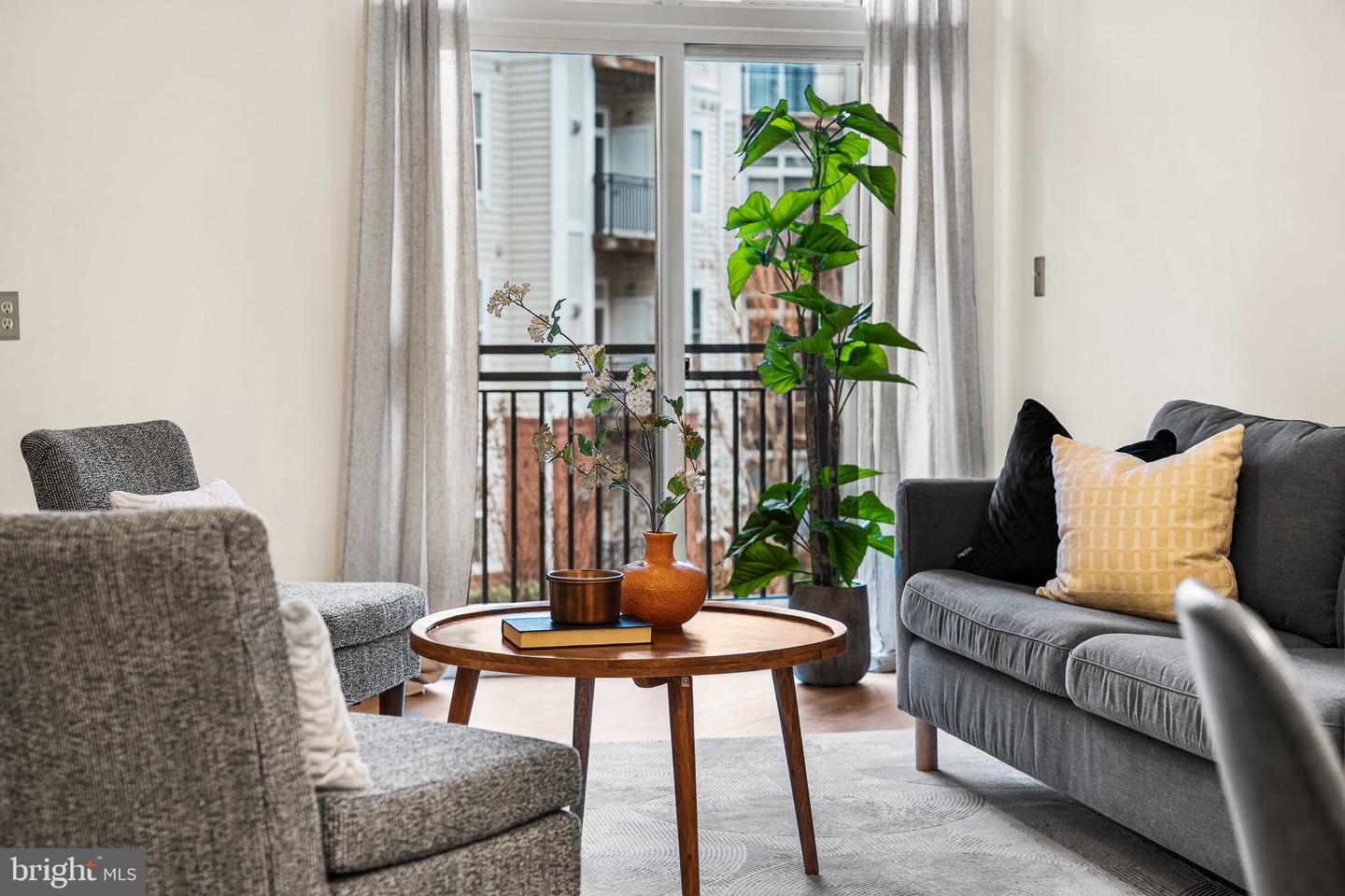 2665 PROSPERITY AVE #231, FAIRFAX, Virginia 22031, 1 Bedroom Bedrooms, ,1 BathroomBathrooms,Residential,For sale,2665 PROSPERITY AVE #231,VAFX2282744 MLS # VAFX2282744