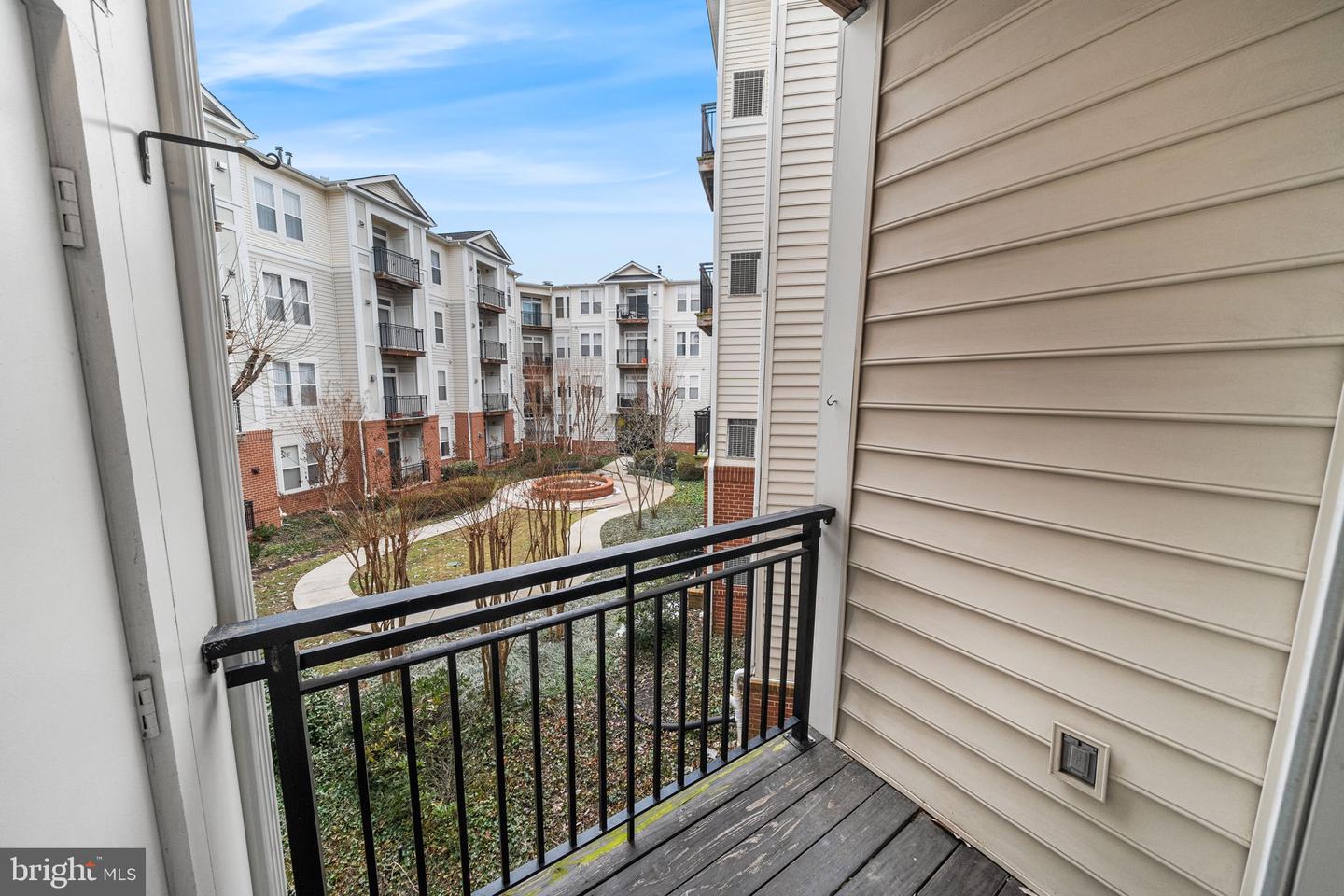 2665 PROSPERITY AVE #231, FAIRFAX, Virginia 22031, 1 Bedroom Bedrooms, ,1 BathroomBathrooms,Residential,For sale,2665 PROSPERITY AVE #231,VAFX2282744 MLS # VAFX2282744