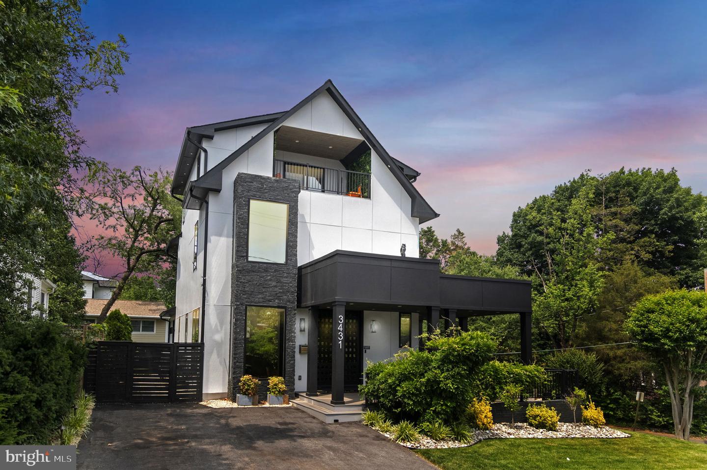 3431 14TH ST N, ARLINGTON, Virginia 22201, 4 Bedrooms Bedrooms, ,4 BathroomsBathrooms,Residential,For sale,3431 14TH ST N,VAAR2067232 MLS # VAAR2067232