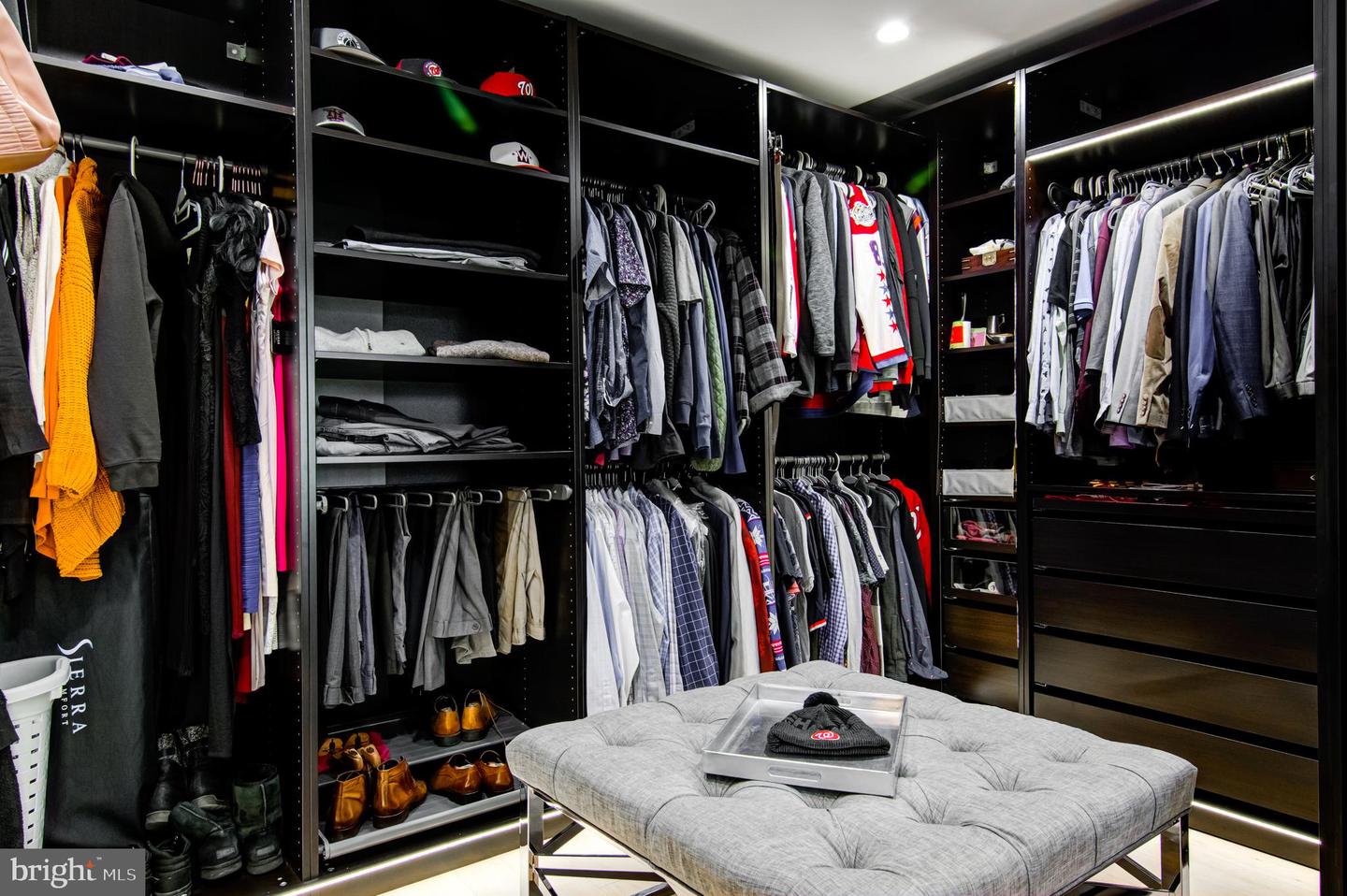 3431 14TH ST N, ARLINGTON, Virginia 22201, 4 Bedrooms Bedrooms, ,4 BathroomsBathrooms,Residential,For sale,3431 14TH ST N,VAAR2067232 MLS # VAAR2067232