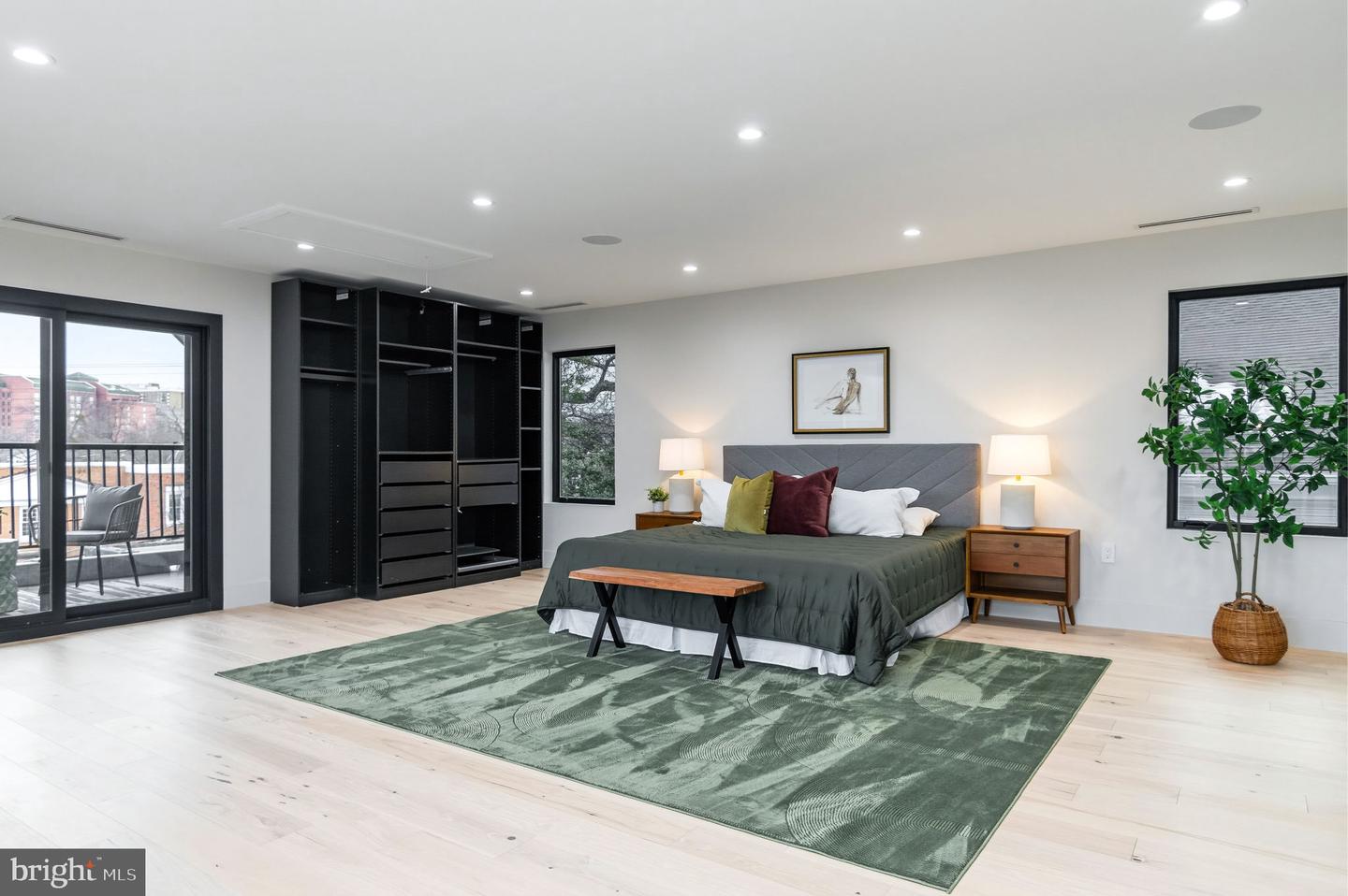 3431 14TH ST N, ARLINGTON, Virginia 22201, 4 Bedrooms Bedrooms, ,4 BathroomsBathrooms,Residential,For sale,3431 14TH ST N,VAAR2067232 MLS # VAAR2067232