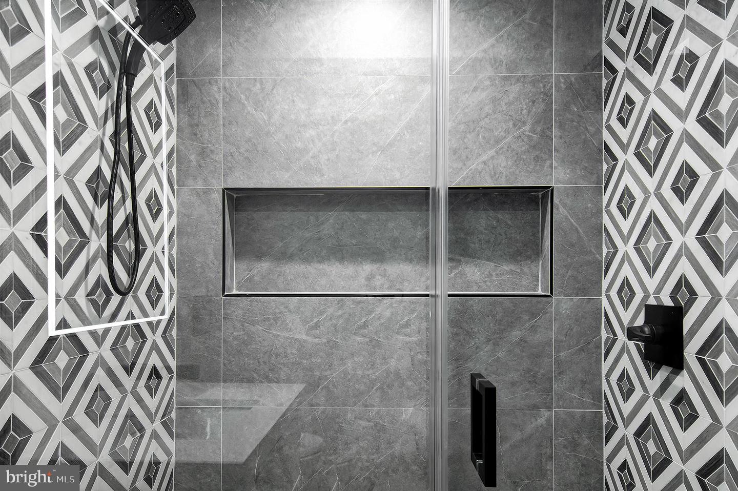 3431 14TH ST N, ARLINGTON, Virginia 22201, 4 Bedrooms Bedrooms, ,4 BathroomsBathrooms,Residential,For sale,3431 14TH ST N,VAAR2067232 MLS # VAAR2067232