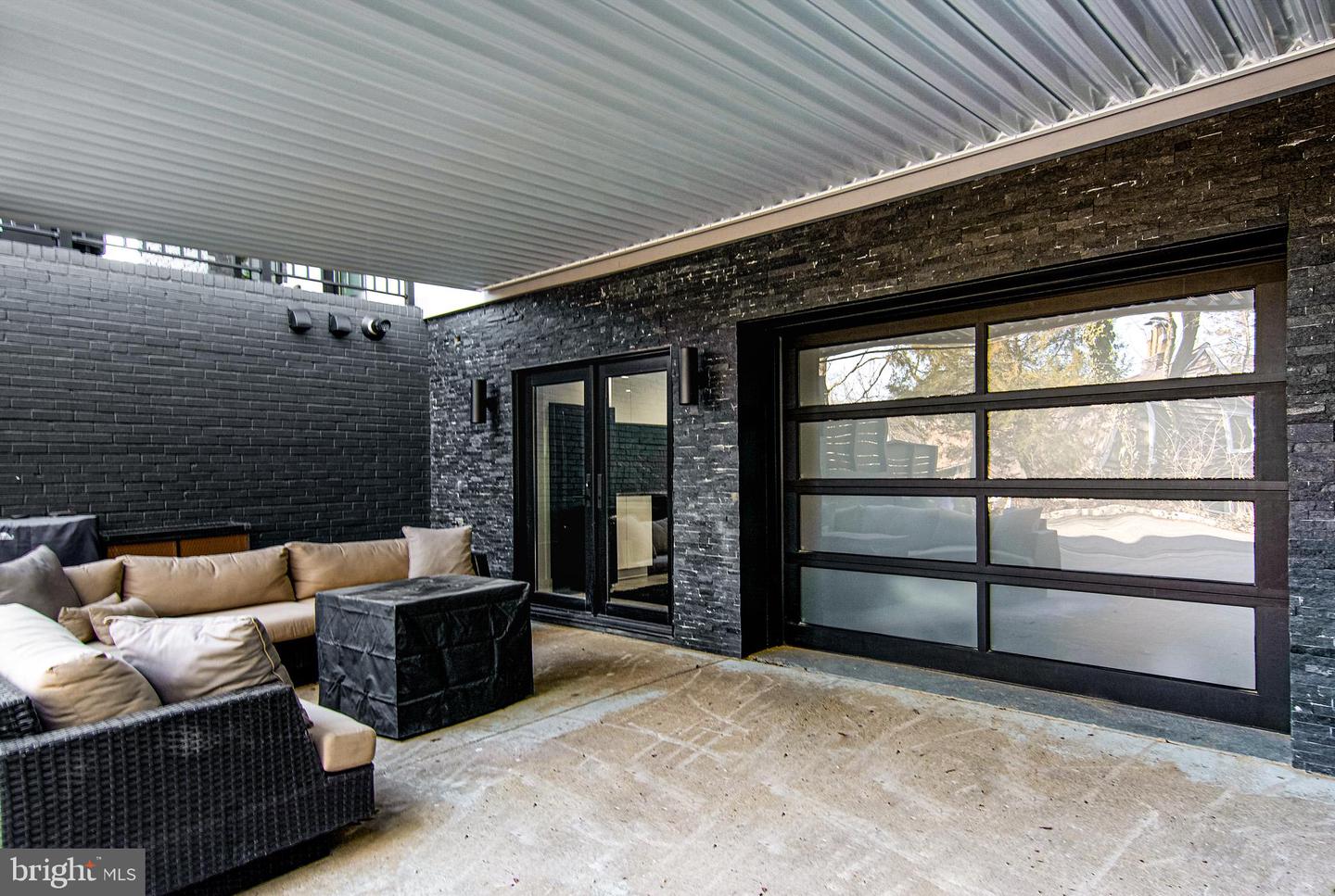 3431 14TH ST N, ARLINGTON, Virginia 22201, 4 Bedrooms Bedrooms, ,4 BathroomsBathrooms,Residential,For sale,3431 14TH ST N,VAAR2067232 MLS # VAAR2067232