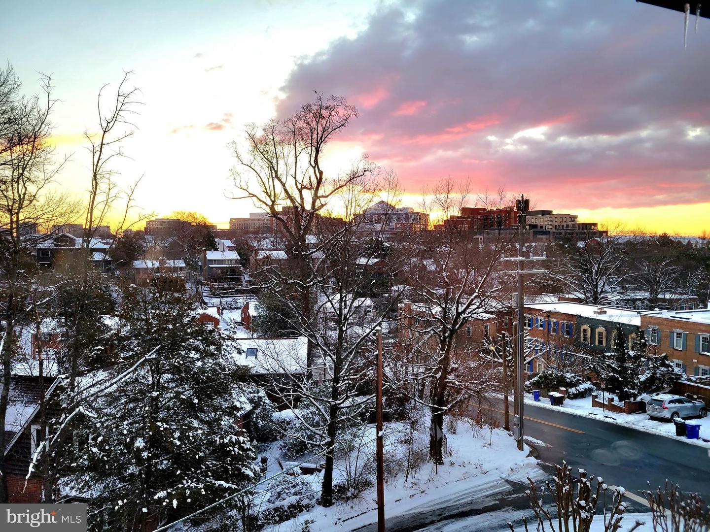 3431 14TH ST N, ARLINGTON, Virginia 22201, 4 Bedrooms Bedrooms, ,4 BathroomsBathrooms,Residential,For sale,3431 14TH ST N,VAAR2067232 MLS # VAAR2067232