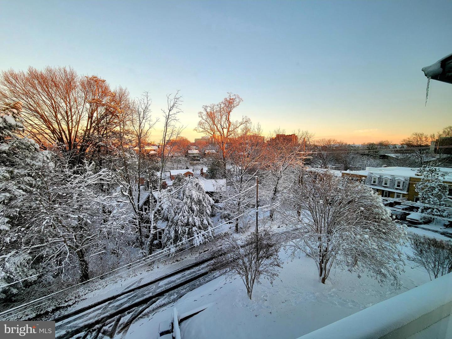 3431 14TH ST N, ARLINGTON, Virginia 22201, 4 Bedrooms Bedrooms, ,4 BathroomsBathrooms,Residential,For sale,3431 14TH ST N,VAAR2067232 MLS # VAAR2067232