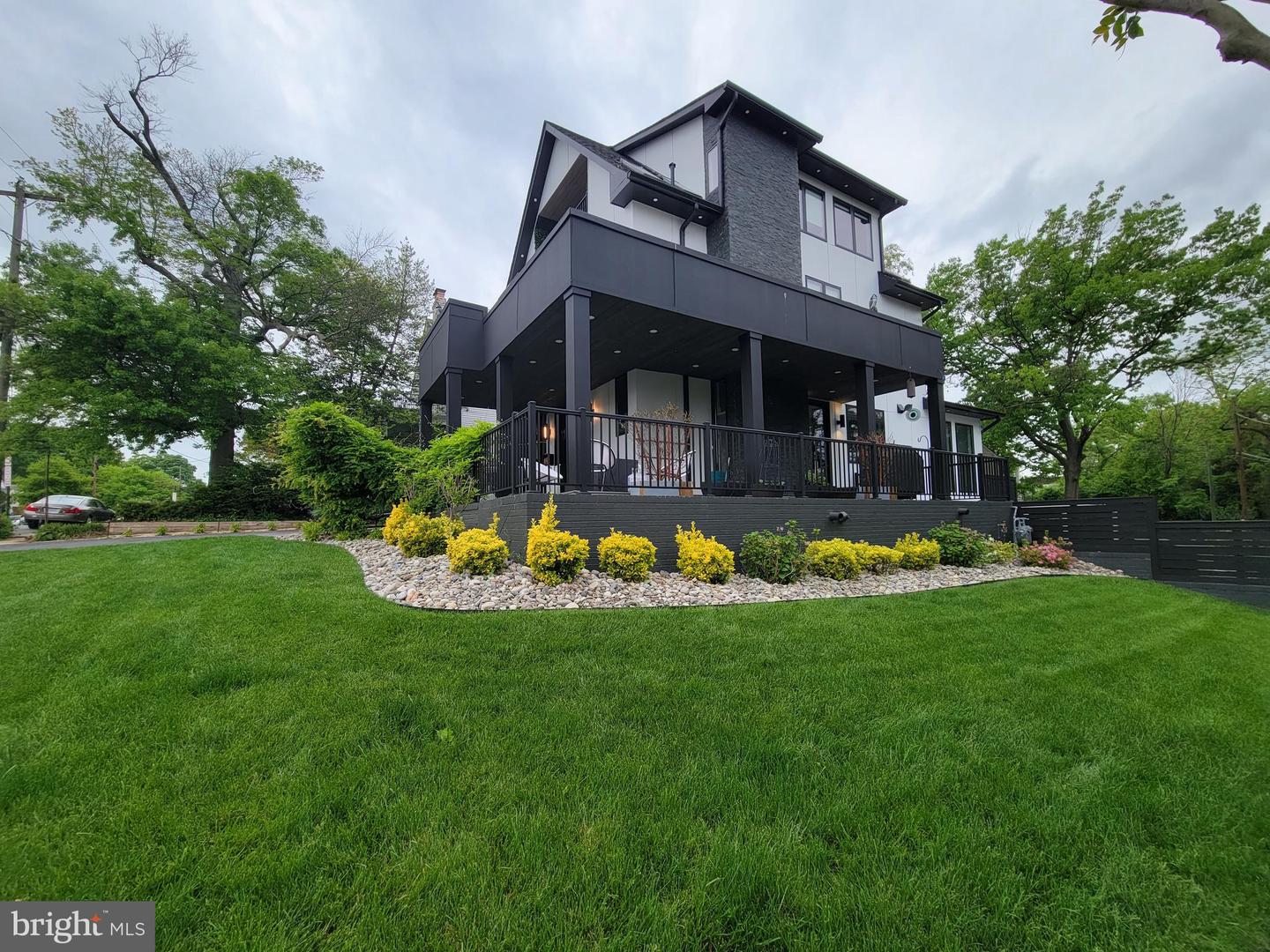 3431 14TH ST N, ARLINGTON, Virginia 22201, 4 Bedrooms Bedrooms, ,4 BathroomsBathrooms,Residential,For sale,3431 14TH ST N,VAAR2067232 MLS # VAAR2067232