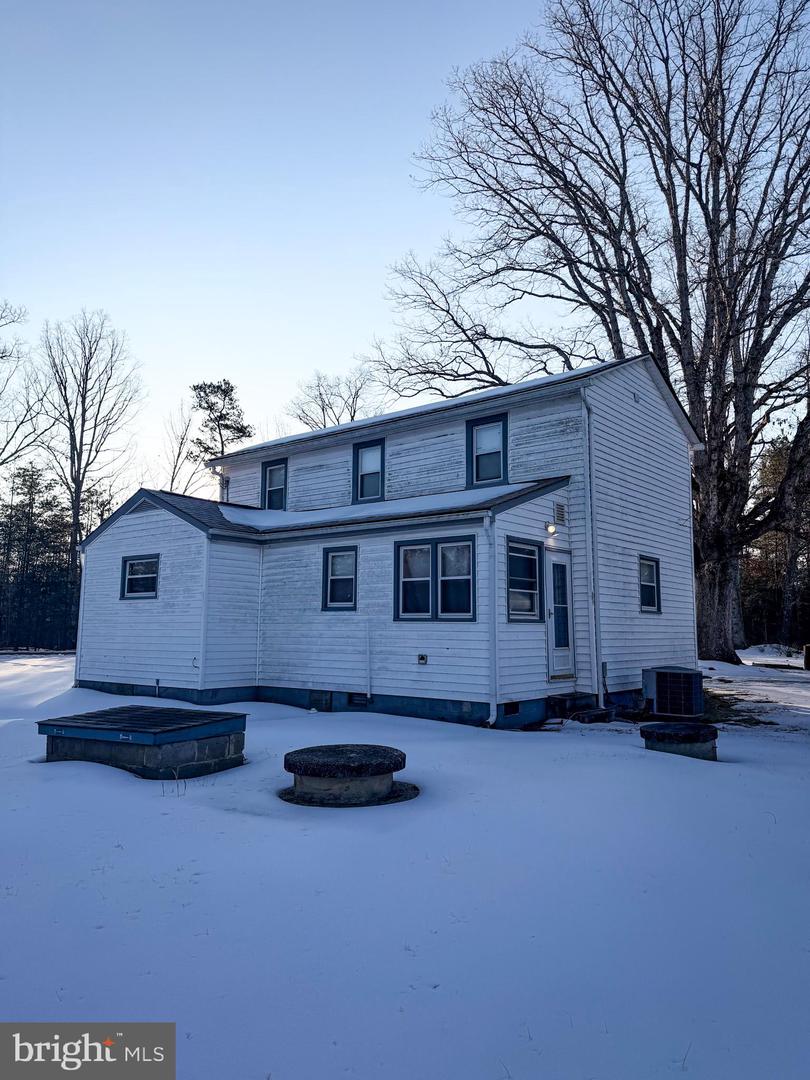 143 CHARLES LN, LOUISA, Virginia 23093, 3 Bedrooms Bedrooms, ,2 BathroomsBathrooms,Residential,For sale,143 CHARLES LN,VALA2009116 MLS # VALA2009116