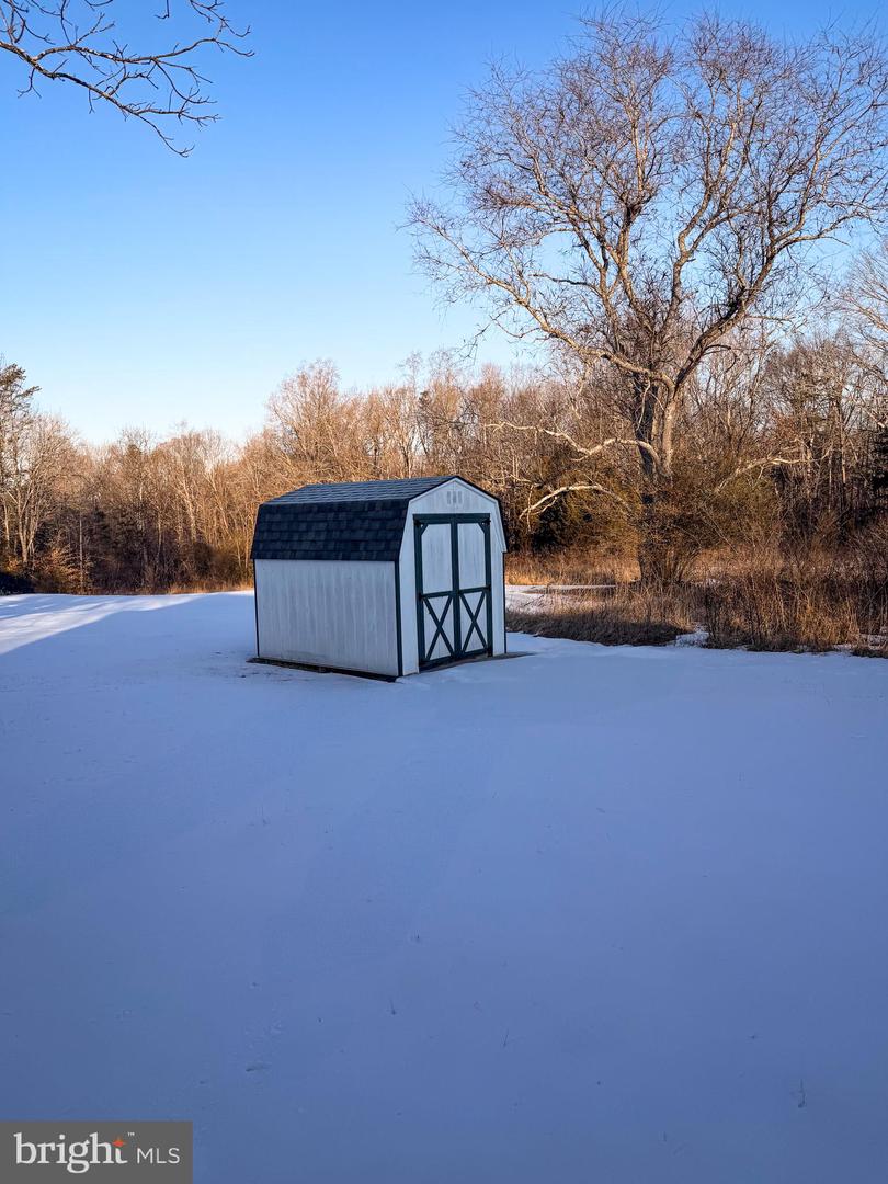 143 CHARLES LN, LOUISA, Virginia 23093, 3 Bedrooms Bedrooms, ,2 BathroomsBathrooms,Residential,For sale,143 CHARLES LN,VALA2009116 MLS # VALA2009116
