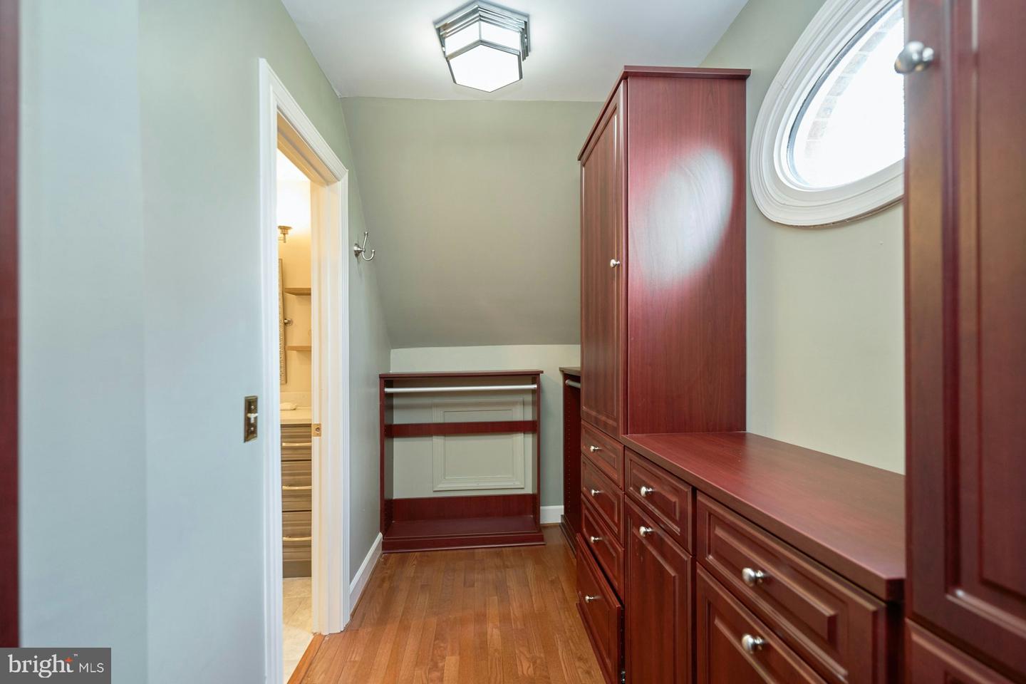 5828 HUNTON WOOD DR, BROAD RUN, Virginia 20137, 4 Bedrooms Bedrooms, ,4 BathroomsBathrooms,Residential,For sale,5828 HUNTON WOOD DR,VAFQ2020112 MLS # VAFQ2020112 5828 HUNTON WOOD DR, BROAD RUN, Virginia 20137, 4 Bedrooms Bedrooms, ,4 BathroomsBathrooms,Residential,For sale,5828 HUNTON WOOD DR,VAFQ2020112 MLS # VAFQ2020112