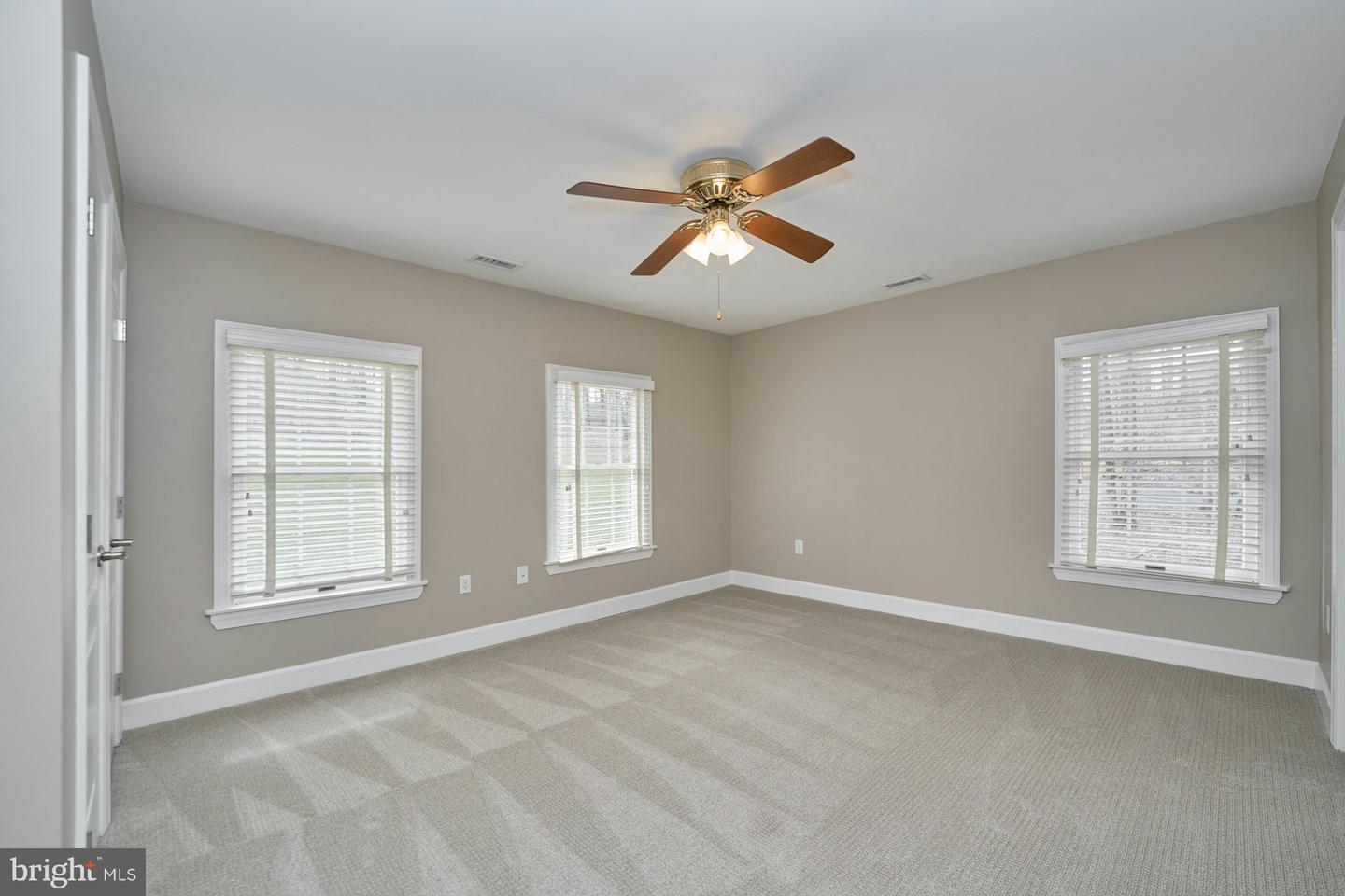 5828 HUNTON WOOD DR, BROAD RUN, Virginia 20137, 4 Bedrooms Bedrooms, ,4 BathroomsBathrooms,Residential,For sale,5828 HUNTON WOOD DR,VAFQ2020112 MLS # VAFQ2020112 5828 HUNTON WOOD DR, BROAD RUN, Virginia 20137, 4 Bedrooms Bedrooms, ,4 BathroomsBathrooms,Residential,For sale,5828 HUNTON WOOD DR,VAFQ2020112 MLS # VAFQ2020112