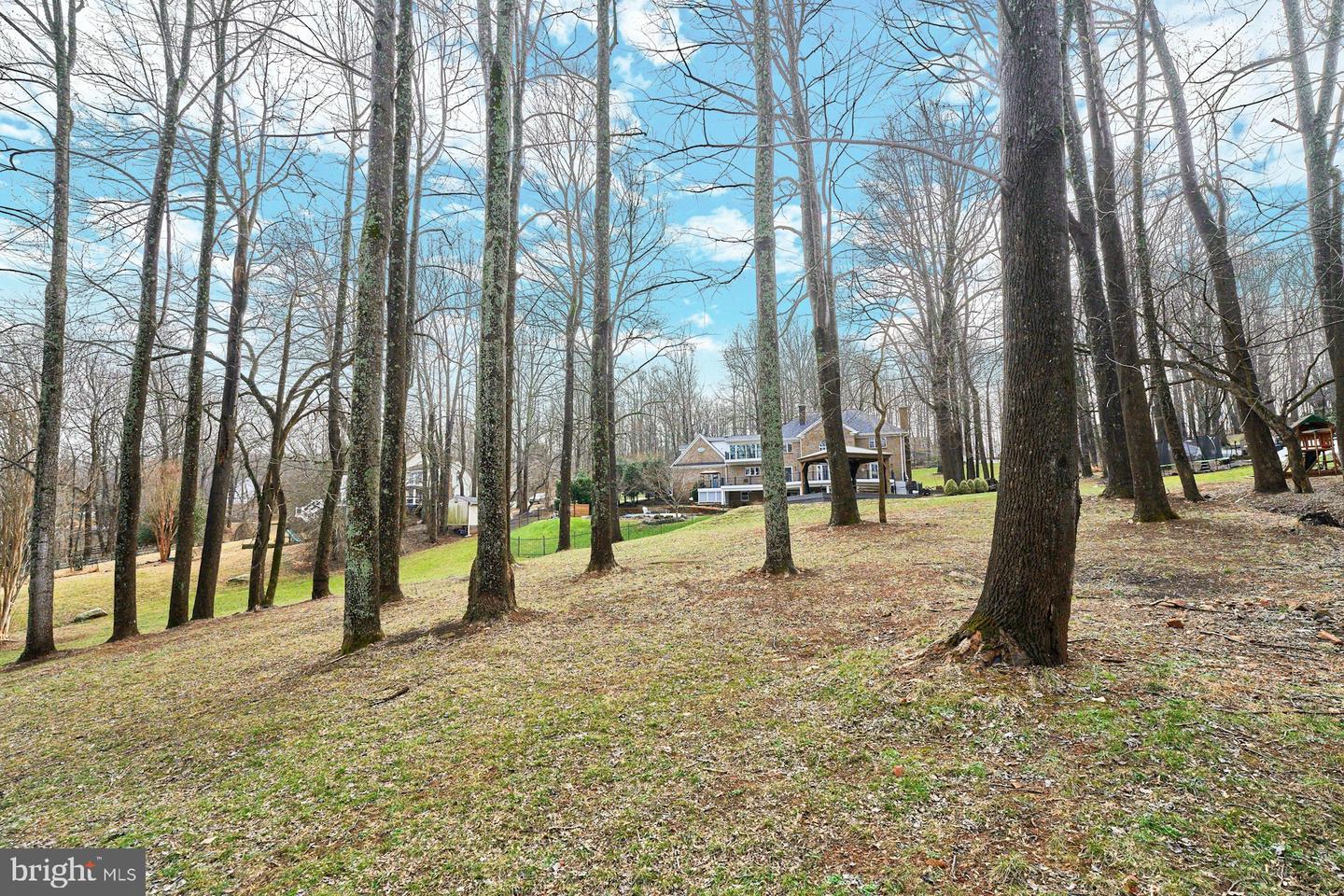 5828 HUNTON WOOD DR, BROAD RUN, Virginia 20137, 4 Bedrooms Bedrooms, ,4 BathroomsBathrooms,Residential,For sale,5828 HUNTON WOOD DR,VAFQ2020112 MLS # VAFQ2020112 5828 HUNTON WOOD DR, BROAD RUN, Virginia 20137, 4 Bedrooms Bedrooms, ,4 BathroomsBathrooms,Residential,For sale,5828 HUNTON WOOD DR,VAFQ2020112 MLS # VAFQ2020112