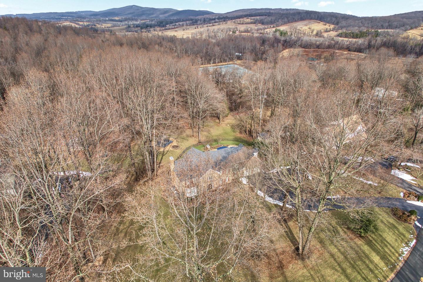 5828 HUNTON WOOD DR, BROAD RUN, Virginia 20137, 4 Bedrooms Bedrooms, ,4 BathroomsBathrooms,Residential,For sale,5828 HUNTON WOOD DR,VAFQ2020112 MLS # VAFQ2020112 5828 HUNTON WOOD DR, BROAD RUN, Virginia 20137, 4 Bedrooms Bedrooms, ,4 BathroomsBathrooms,Residential,For sale,5828 HUNTON WOOD DR,VAFQ2020112 MLS # VAFQ2020112