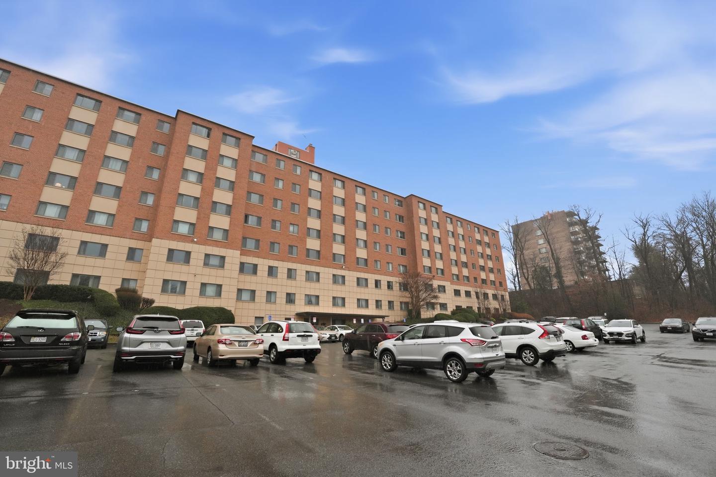 1300 S ARLINGTON RIDGE RD #204, ARLINGTON, Virginia 22202, 1 Bedroom Bedrooms, ,1 BathroomBathrooms,Residential,For sale,1300 S ARLINGTON RIDGE RD #204,VAAR2067808 MLS # VAAR2067808