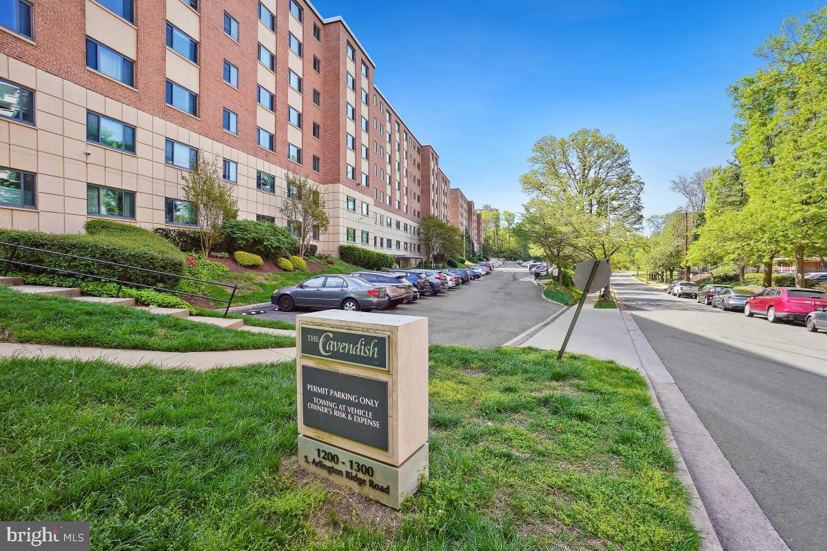 1300 S ARLINGTON RIDGE RD #204, ARLINGTON, Virginia 22202, 1 Bedroom Bedrooms, ,1 BathroomBathrooms,Residential,For sale,1300 S ARLINGTON RIDGE RD #204,VAAR2067808 MLS # VAAR2067808