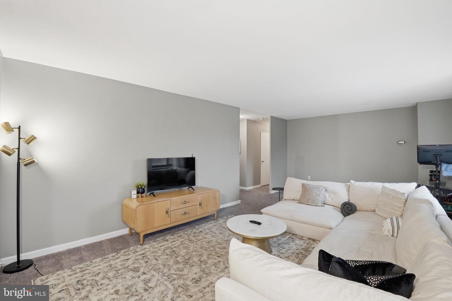 1300 S ARLINGTON RIDGE RD #204, ARLINGTON, Virginia 22202, 1 Bedroom Bedrooms, ,1 BathroomBathrooms,Residential,For sale,1300 S ARLINGTON RIDGE RD #204,VAAR2067808 MLS # VAAR2067808