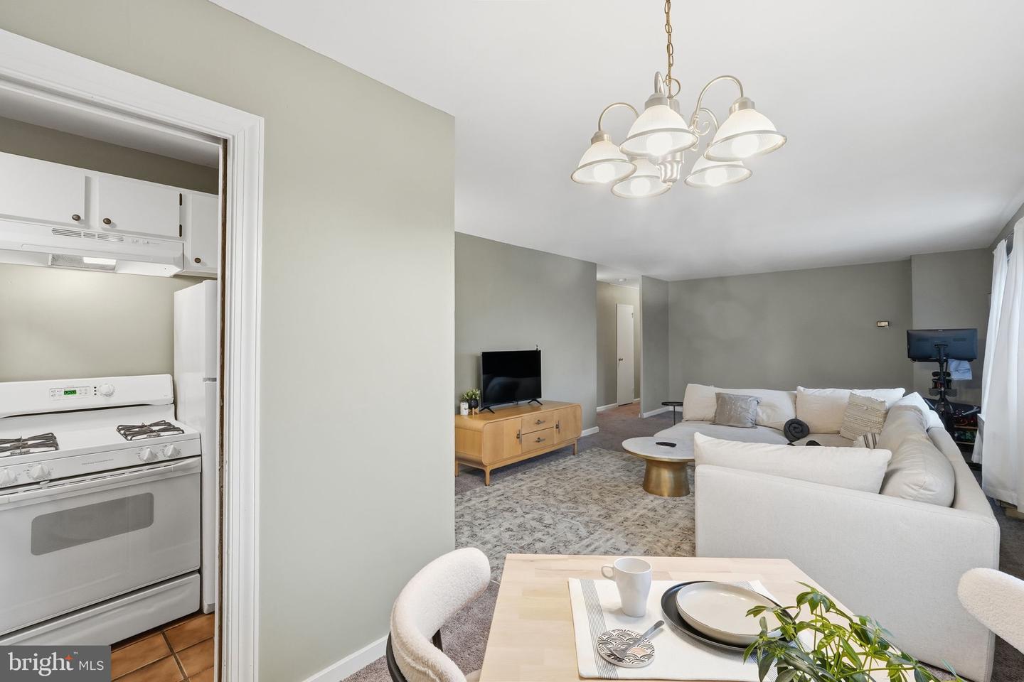 1300 S ARLINGTON RIDGE RD #204, ARLINGTON, Virginia 22202, 1 Bedroom Bedrooms, ,1 BathroomBathrooms,Residential,For sale,1300 S ARLINGTON RIDGE RD #204,VAAR2067808 MLS # VAAR2067808