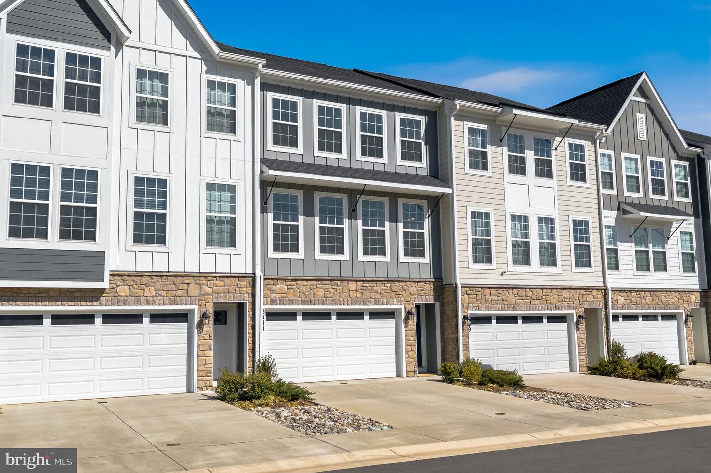 3711 ALLINGTON CT, FREDERICKSBURG, Virginia 22408, 3 Bedrooms Bedrooms, ,2 BathroomsBathrooms,Residential,For sale,3711 ALLINGTON CT,VASP2038746 MLS # VASP2038746