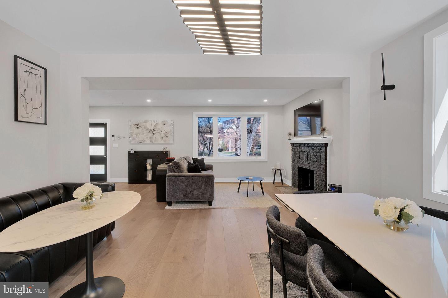 3811 SUITLAND RD SE, WASHINGTON, District Of Columbia 20020, 7 Bedrooms Bedrooms, 12 Rooms Rooms,5 BathroomsBathrooms,Residential,For sale,3811 SUITLAND RD SE,DCDC2242240 MLS # DCDC2242240