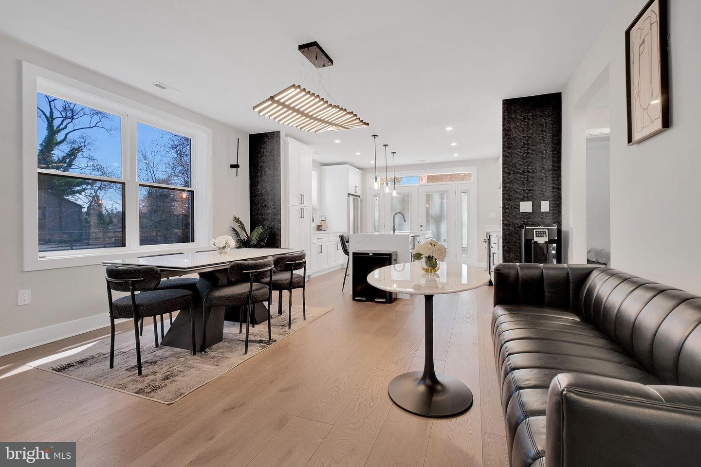 3811 SUITLAND RD SE, WASHINGTON, District Of Columbia 20020, 7 Bedrooms Bedrooms, 12 Rooms Rooms,5 BathroomsBathrooms,Residential,For sale,3811 SUITLAND RD SE,DCDC2242240 MLS # DCDC2242240