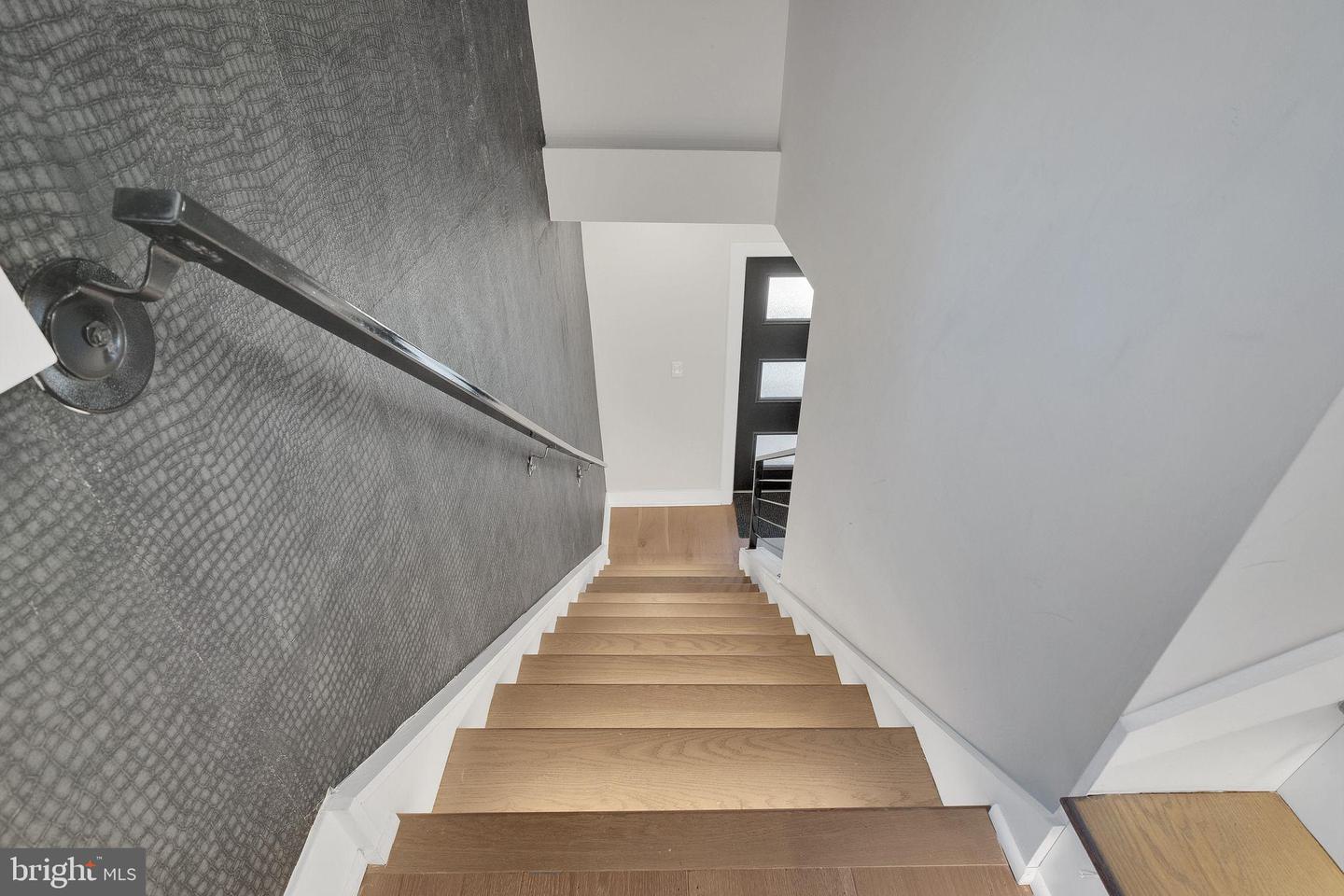 3811 SUITLAND RD SE, WASHINGTON, District Of Columbia 20020, 7 Bedrooms Bedrooms, 12 Rooms Rooms,5 BathroomsBathrooms,Residential,For sale,3811 SUITLAND RD SE,DCDC2242240 MLS # DCDC2242240