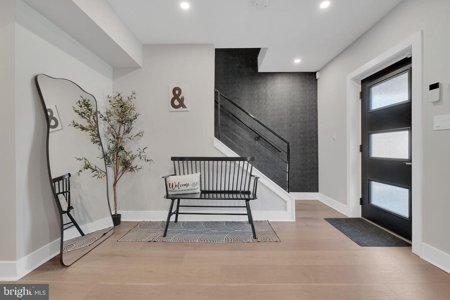 3811 SUITLAND RD SE, WASHINGTON, District Of Columbia 20020, 7 Bedrooms Bedrooms, 12 Rooms Rooms,5 BathroomsBathrooms,Residential,For sale,3811 SUITLAND RD SE,DCDC2242240 MLS # DCDC2242240