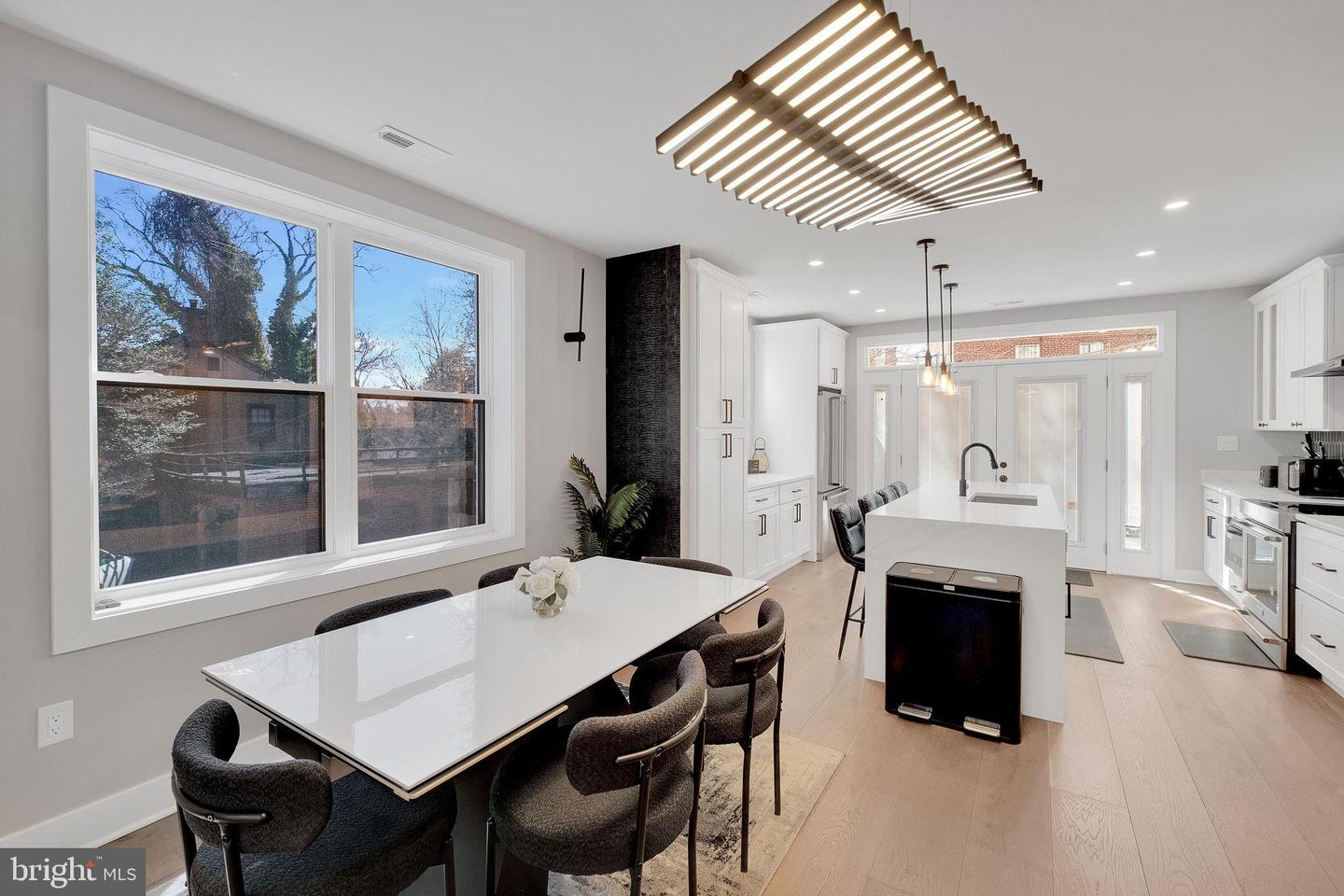 3811 SUITLAND RD SE, WASHINGTON, District Of Columbia 20020, 7 Bedrooms Bedrooms, 12 Rooms Rooms,5 BathroomsBathrooms,Residential,For sale,3811 SUITLAND RD SE,DCDC2242240 MLS # DCDC2242240