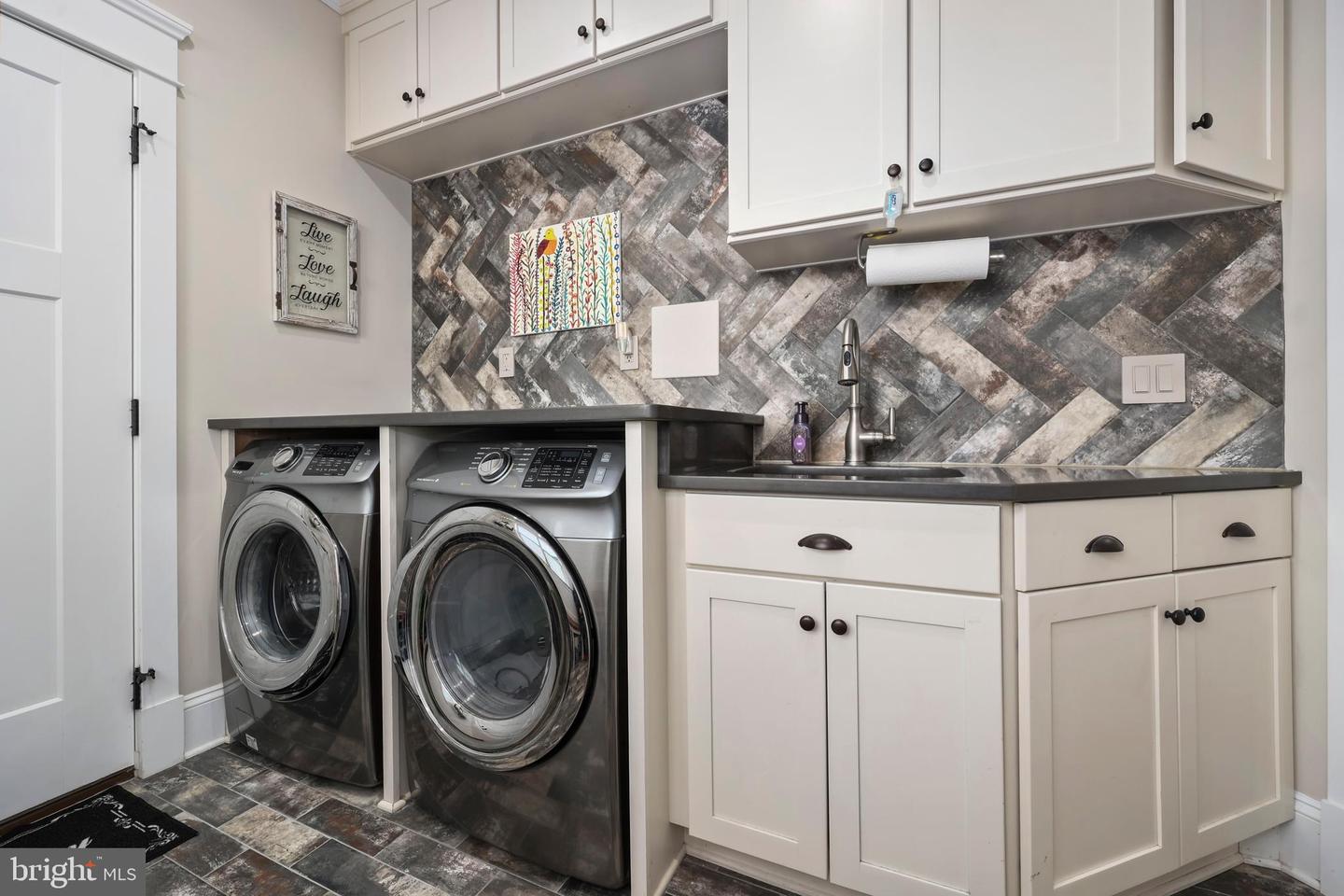 7026 BARCLAY DR, FREDERICKSBURG, Virginia 22407, 5 Bedrooms Bedrooms, ,4 BathroomsBathrooms,Residential,For sale,7026 BARCLAY DR,VASP2038798 MLS # VASP2038798 7026 BARCLAY DR, FREDERICKSBURG, Virginia 22407, 5 Bedrooms Bedrooms, ,4 BathroomsBathrooms,Residential,For sale,7026 BARCLAY DR,VASP2038798 MLS # VASP2038798