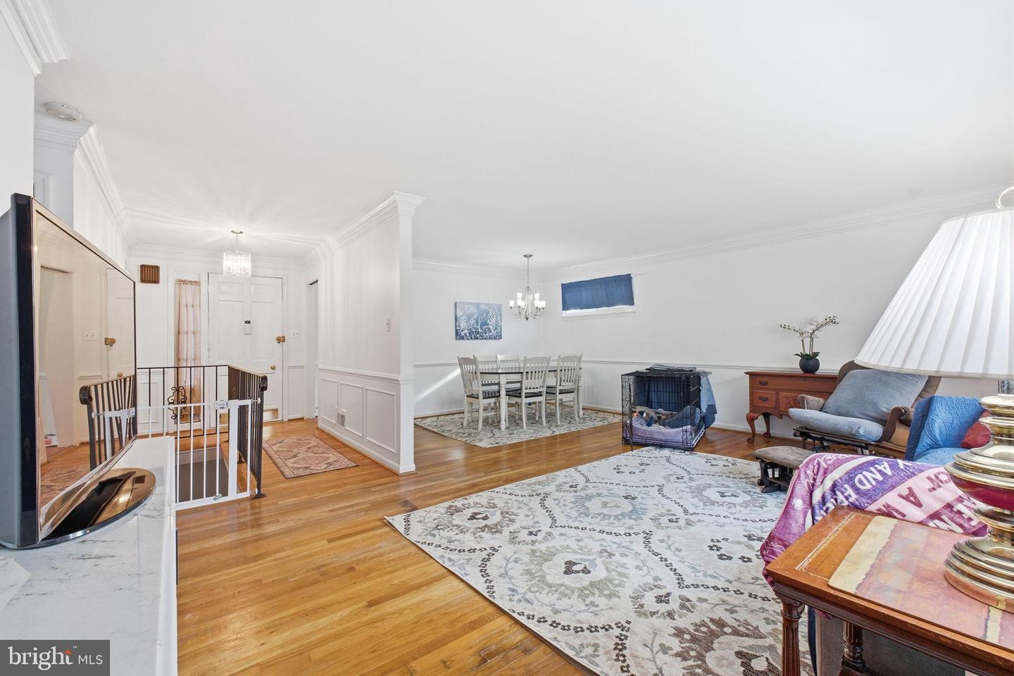 10125 COMMONWEALTH BLVD, FAIRFAX, Virginia 22032, 4 Bedrooms Bedrooms, 12 Rooms Rooms,2 BathroomsBathrooms,Residential,For sale,10125 COMMONWEALTH BLVD,VAFX2287128 MLS # VAFX2287128