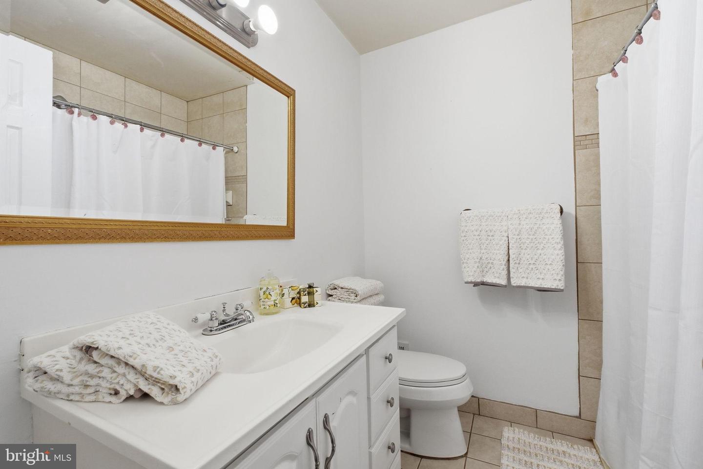 10125 COMMONWEALTH BLVD, FAIRFAX, Virginia 22032, 4 Bedrooms Bedrooms, 12 Rooms Rooms,2 BathroomsBathrooms,Residential,For sale,10125 COMMONWEALTH BLVD,VAFX2287128 MLS # VAFX2287128