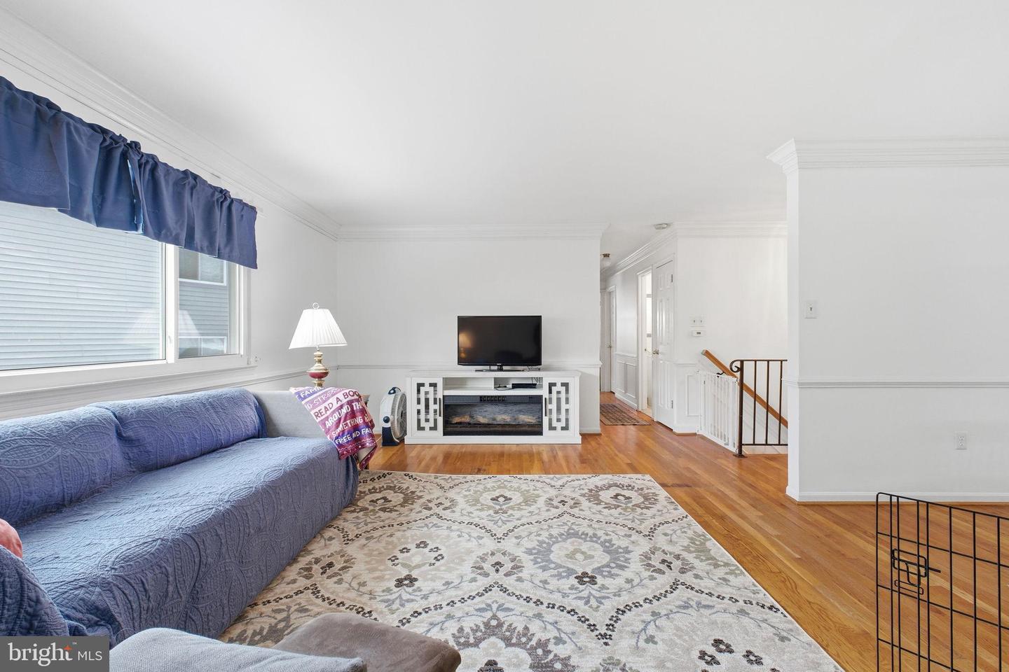 10125 COMMONWEALTH BLVD, FAIRFAX, Virginia 22032, 4 Bedrooms Bedrooms, 12 Rooms Rooms,2 BathroomsBathrooms,Residential,For sale,10125 COMMONWEALTH BLVD,VAFX2287128 MLS # VAFX2287128